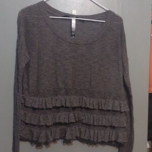 kensie ruffle sweater size small grey